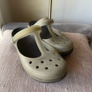 Crocs
